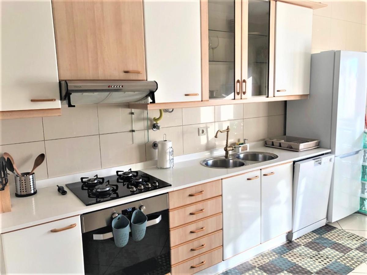 Charm City Center Apt 140M2 & Free Parking Braga Exterior foto